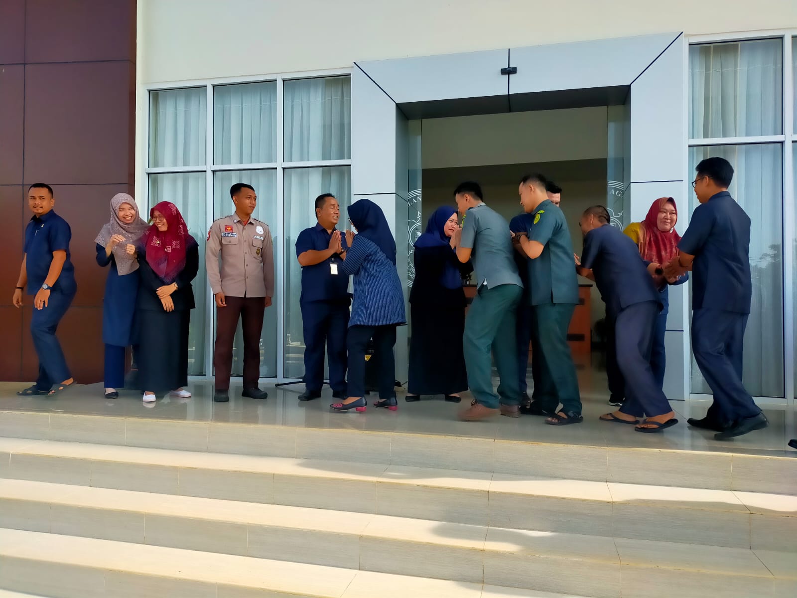 poto artikel halal bihalal 2